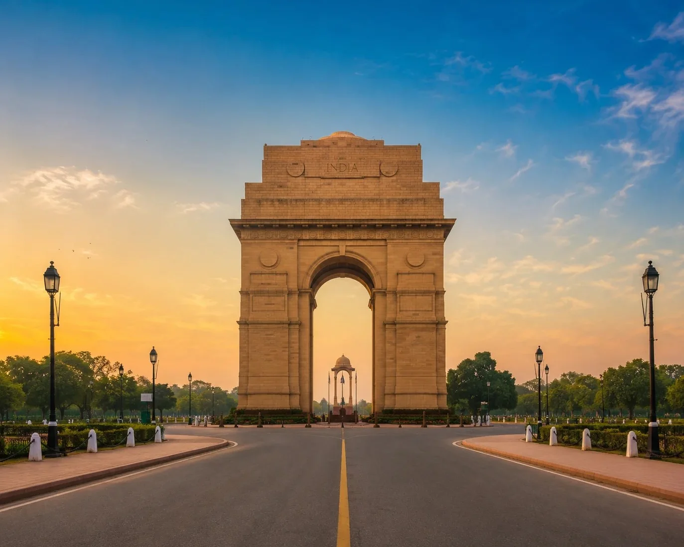 Morning light at India Gate