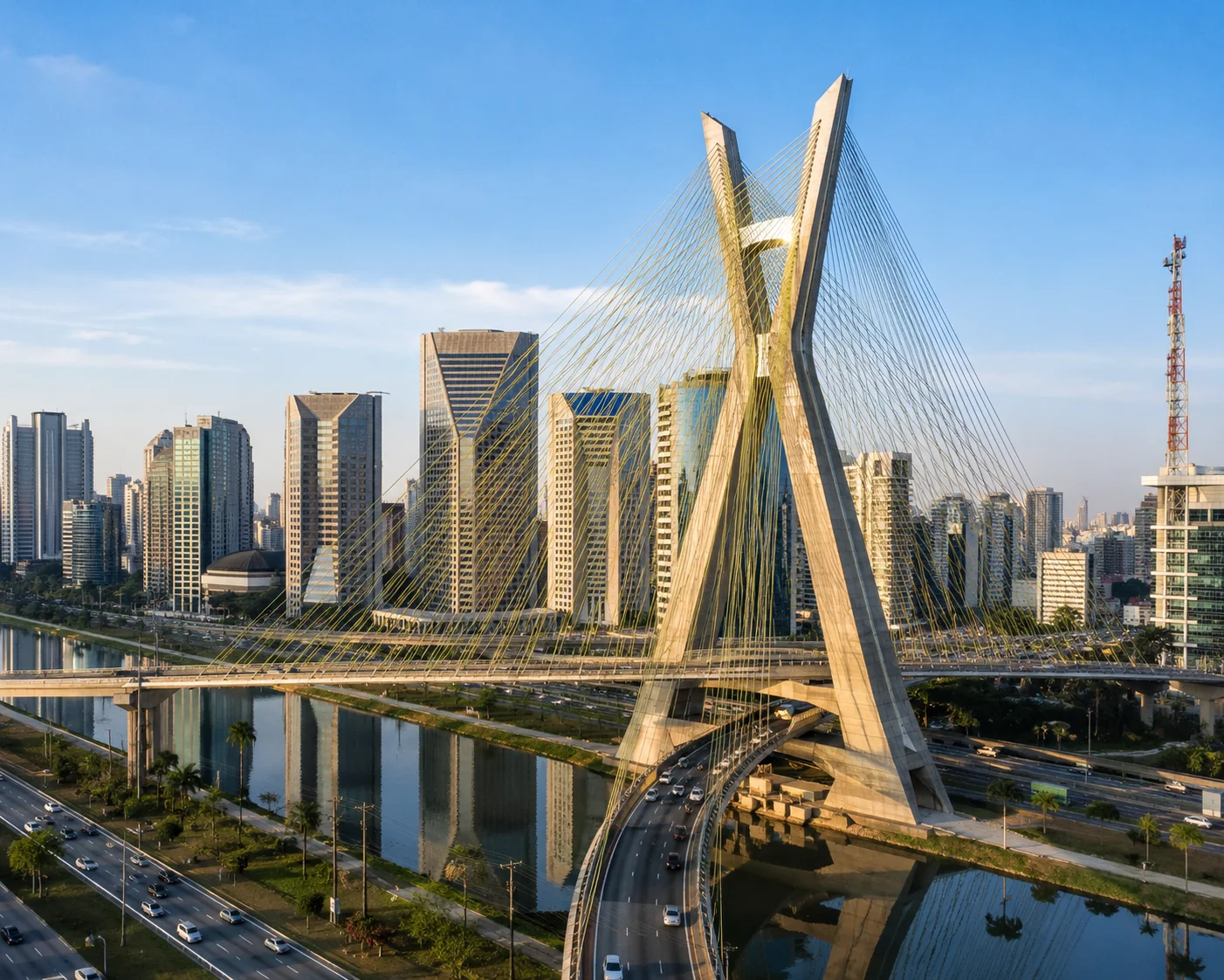 São Paulo skyline with Estaiada Bridge
